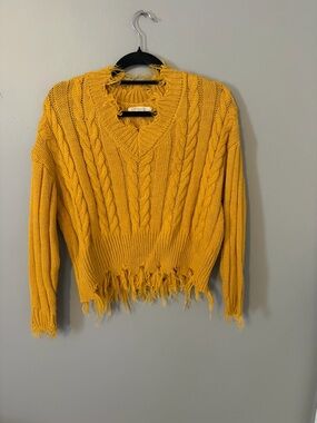 Rewind Distressed Cable Knit V-Neck Sweater - Mustard